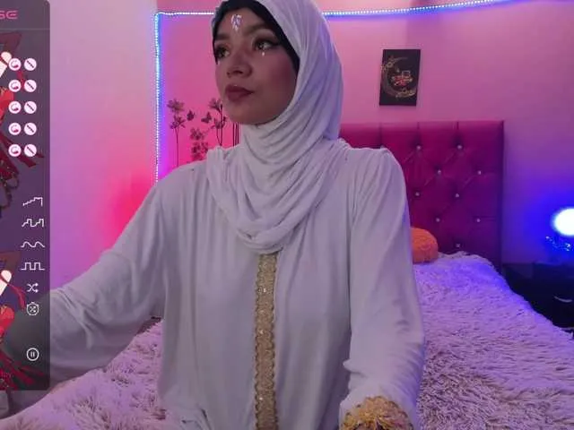 Live sex webcam photo for SalimaHashim #288070473