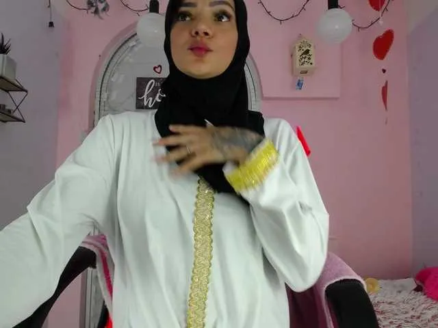 Live sex webcam photo for SalimaHashim #288070502