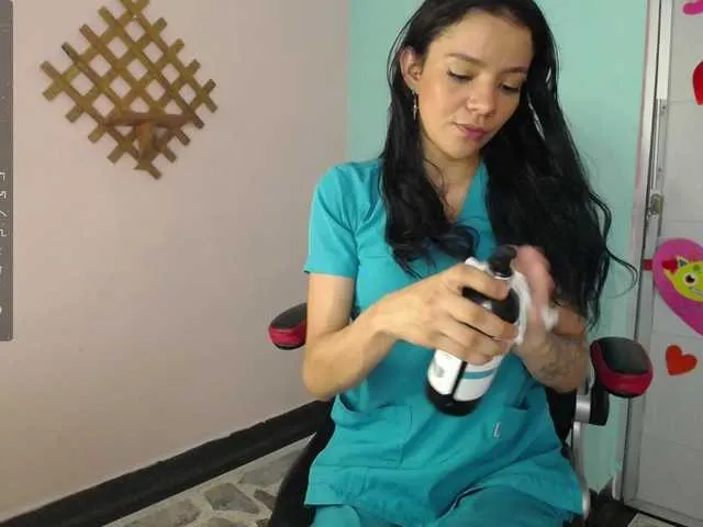 Live sex webcam photo for SalimaHashim #288070569