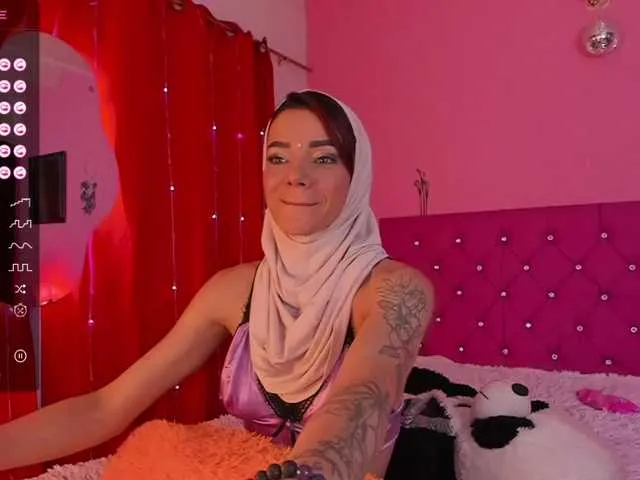 Live sex webcam photo for SalimaHashim #288070644