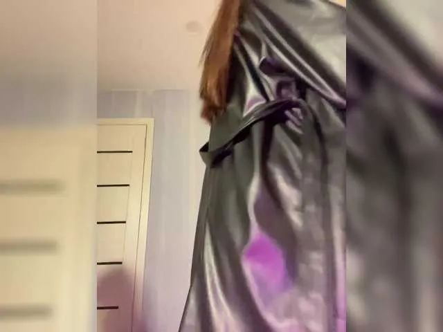 Live sex webcam photo for Saliss1 #290842504