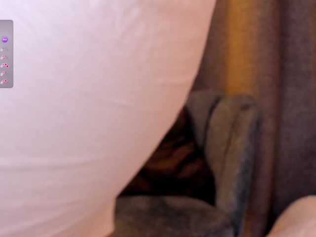 Live sex webcam photo for SallyAzmani #288856888