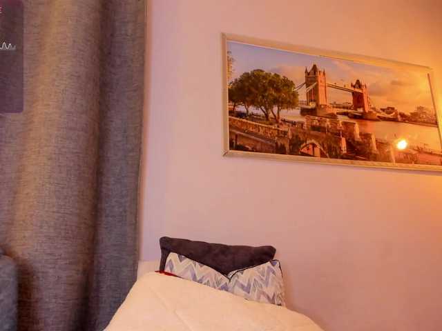 Live sex webcam photo for SallyAzmani #290010603