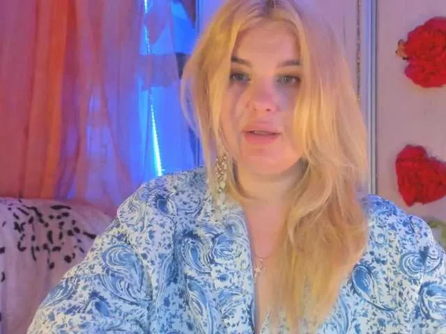 Live sex webcam photo for SallyNex4u #277740824