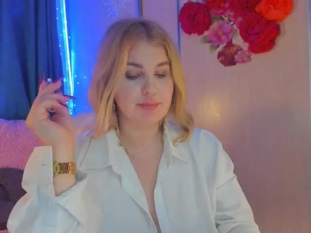 Live sex webcam photo for SallyNex4u #290342333