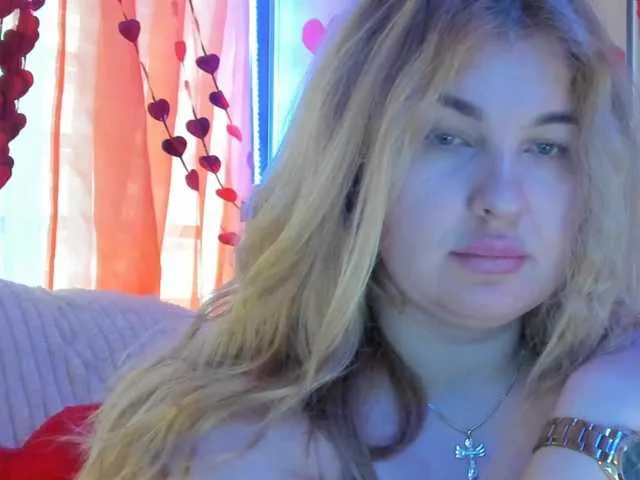 Live sex webcam photo for SallyNex4u #290548584