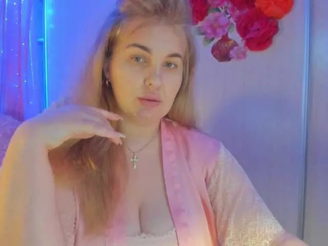 Live sex webcam photo for SallyNex4u #290788121