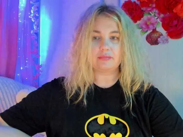 Live sex webcam photo for SallyNex4u #291450631