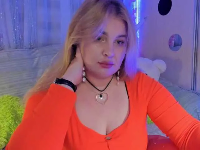 Live sex webcam photo for SallyNex4u #291584500