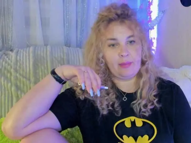 Live sex webcam photo for SallyNex4u #291611065