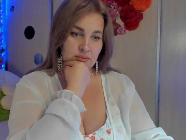 Live sex webcam photo for SallyNex4u #291728447