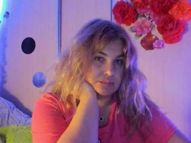 Live sex webcam photo for SallyNex4u #291769727