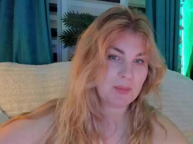 Live sex webcam photo for SallyNex4u #292132778