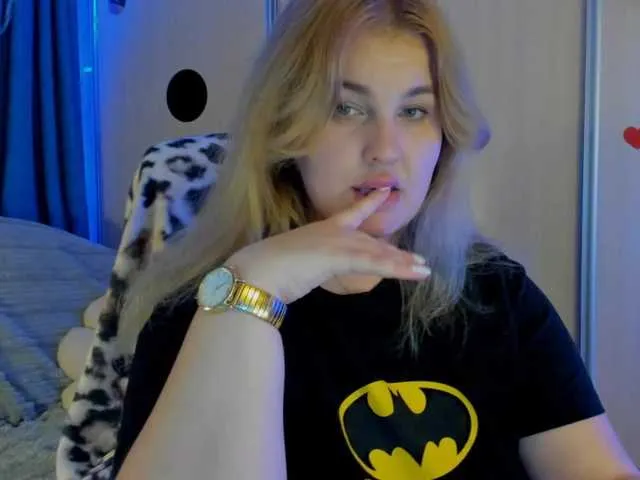 Live sex webcam photo for SallyNex4u #292309793