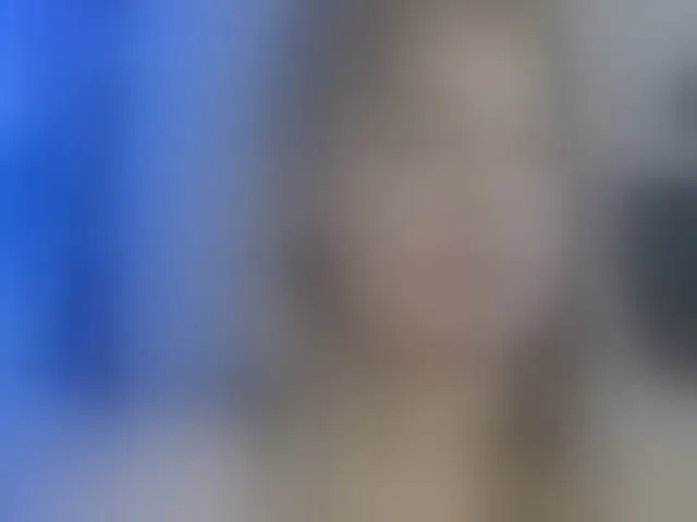 Live sex webcam photo for SallyNex4u #292601977