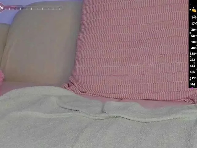 Live sex webcam photo for SallyeLeins #291102076