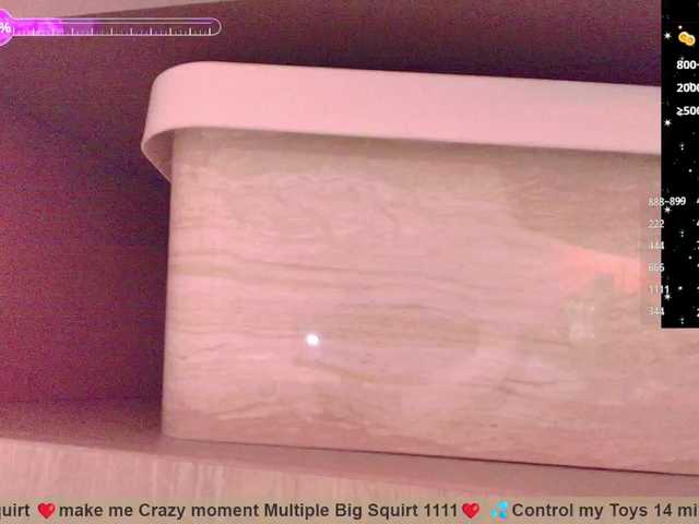 Live sex webcam photo for SallyeLeins #291628203