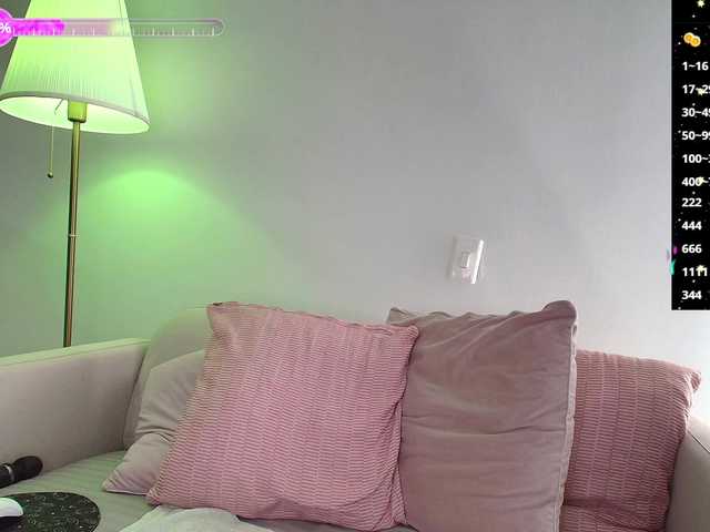 Live sex webcam photo for SallyeLeins #291703235