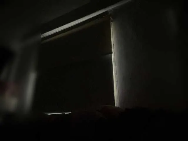 Live sex webcam photo for SallyeLeins #291766654