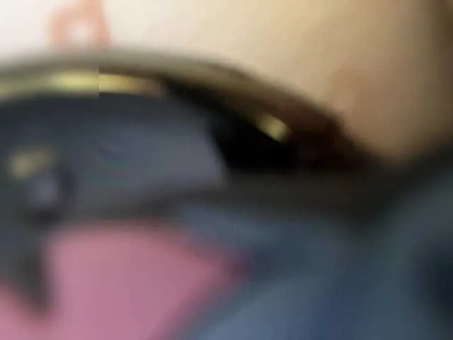 Live sex webcam photo for SallyeLeins #292098114