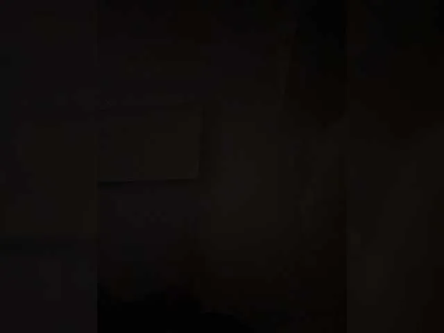 Live sex webcam photo for SallyeLeins #292219824