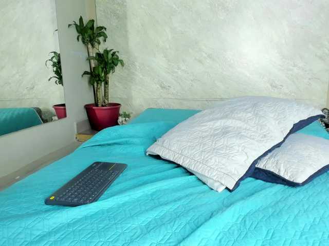 Live sex webcam photo for Sallymatrins #278106318