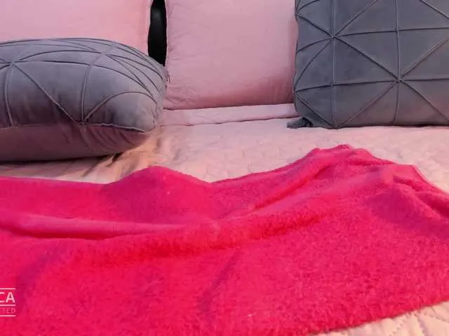 Live sex webcam photo for SaloHeaven #277543128