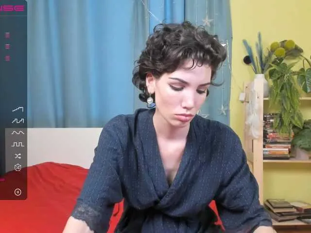 Live sex webcam photo for SalomeCaron #274554607