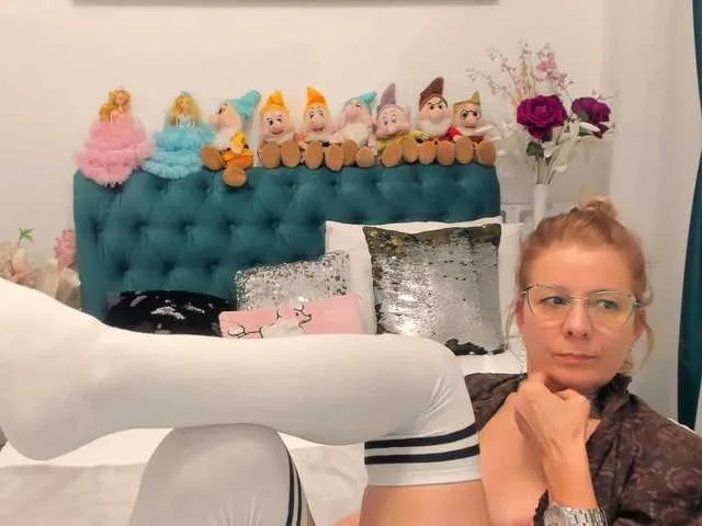 Live sex webcam photo for SalomeJade #290378200