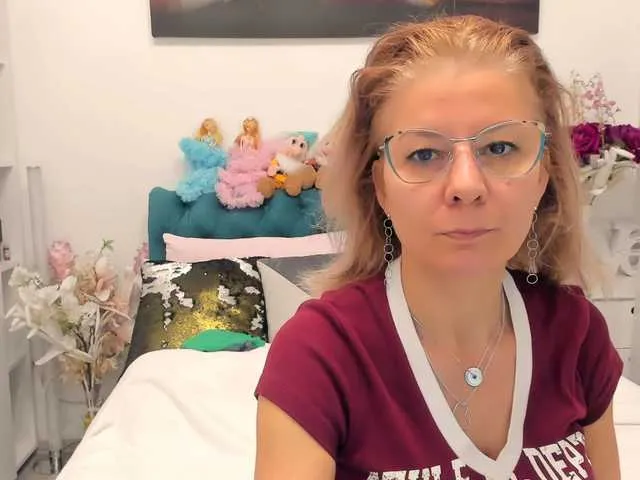 Live sex webcam photo for SalomeJade #290694067