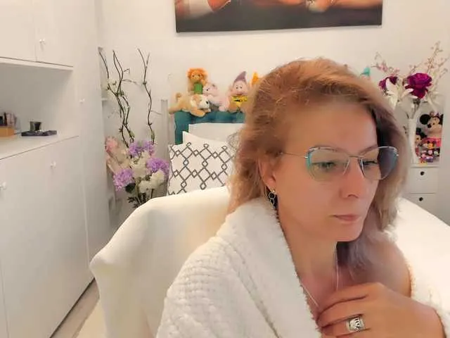 Live sex webcam photo for SalomeJade #291136194