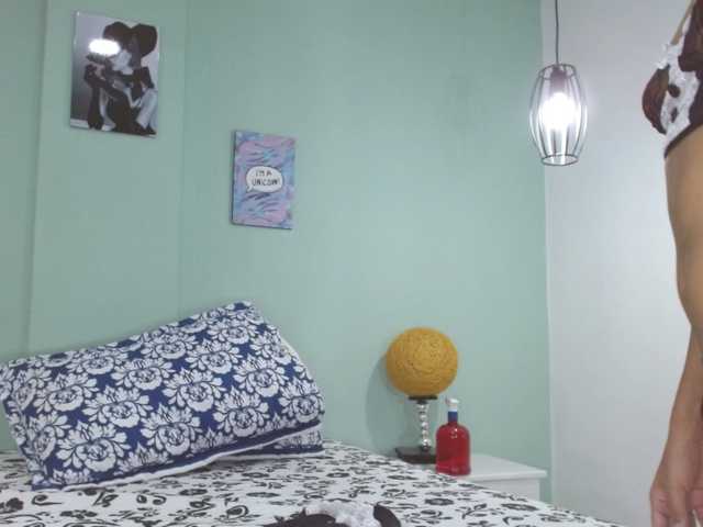 Live sex webcam photo for SalomePrice #274073012