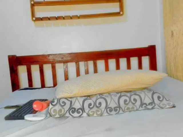 Live sex webcam photo for Sam9338 #291626092