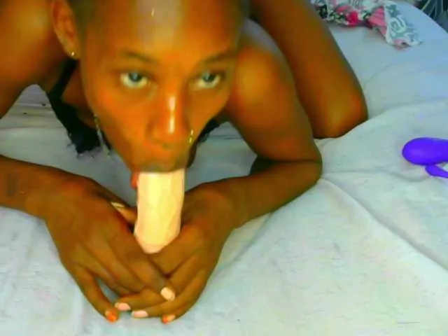 Live sex webcam photo for Sam9338 #292305518