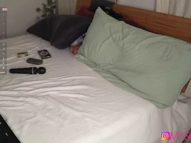 Live sex webcam photo for SamMargoMd #290959225