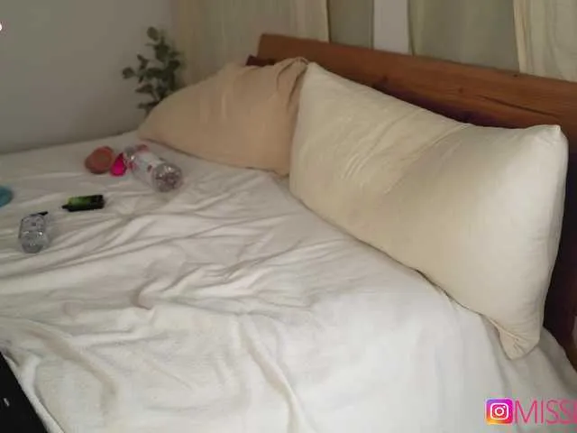 Live sex webcam photo for SamMargoMd #292290228