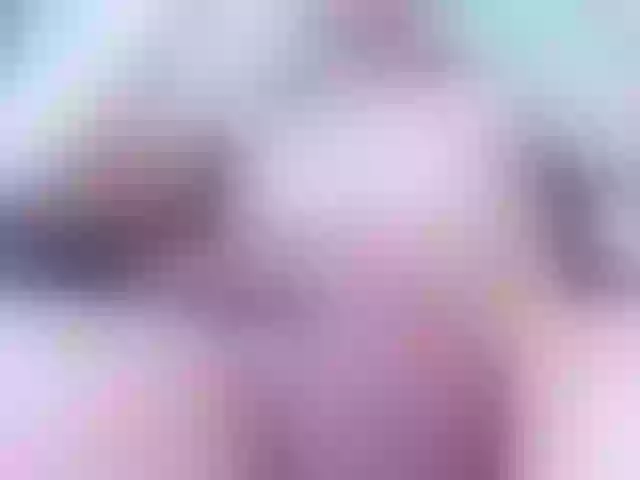 Live sex webcam photo for SamPetherson #289965940