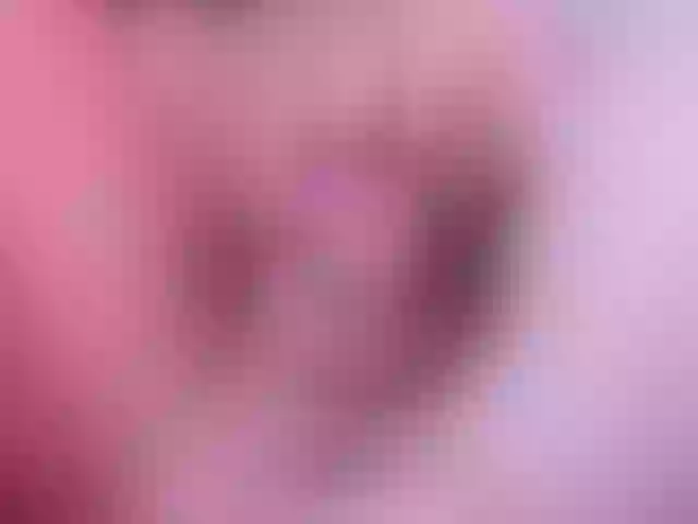 Live sex webcam photo for SamPetherson #290395080