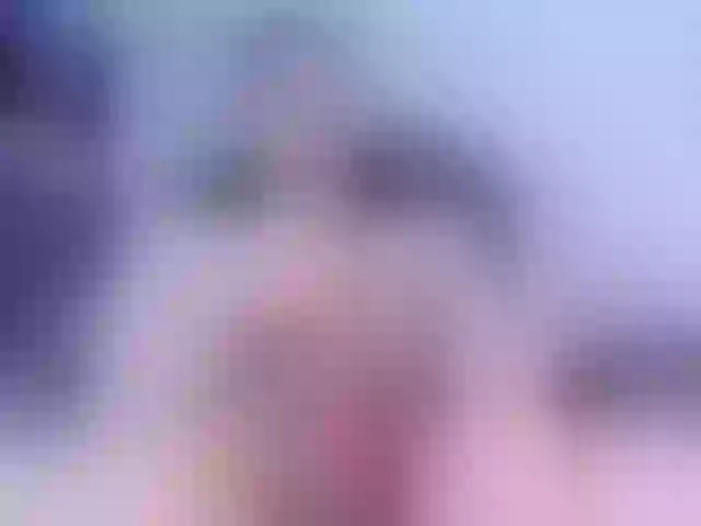 Live sex webcam photo for SamPetherson #290474456