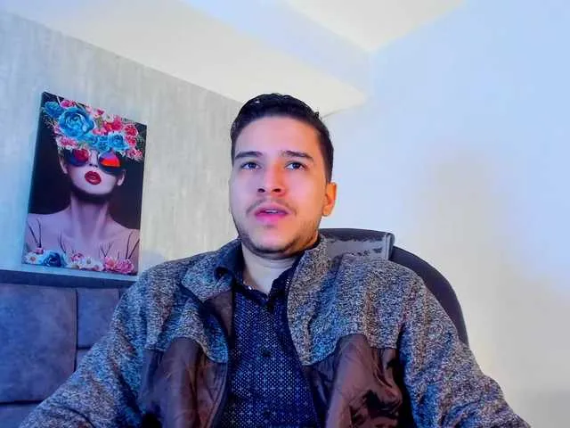 Live sex webcam photo for SamPetherson #290606923