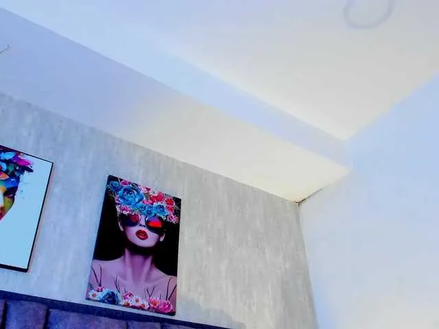 Live sex webcam photo for SamPetherson #290615338