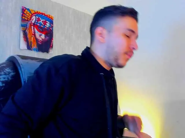 Live sex webcam photo for SamPetherson #290764118