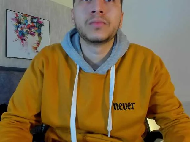 Live sex webcam photo for SamPetherson #290812634