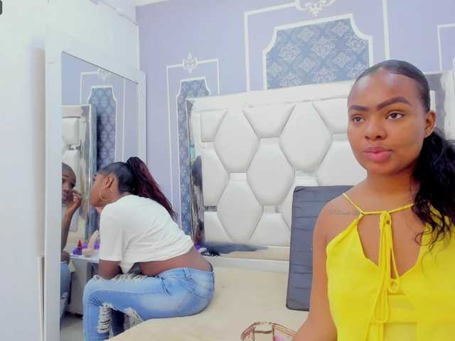 Live sex webcam photo for SamYKaytlin #276432694