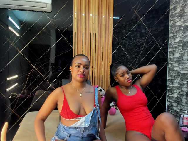 Live sex webcam photo for SamYKaytlin #276725071