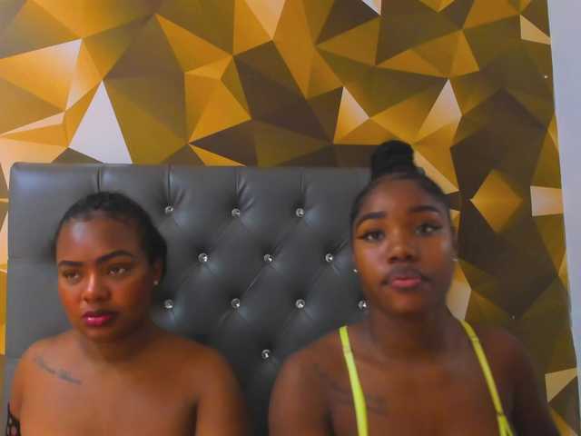 Live sex webcam photo for SamYKaytlin #277736938