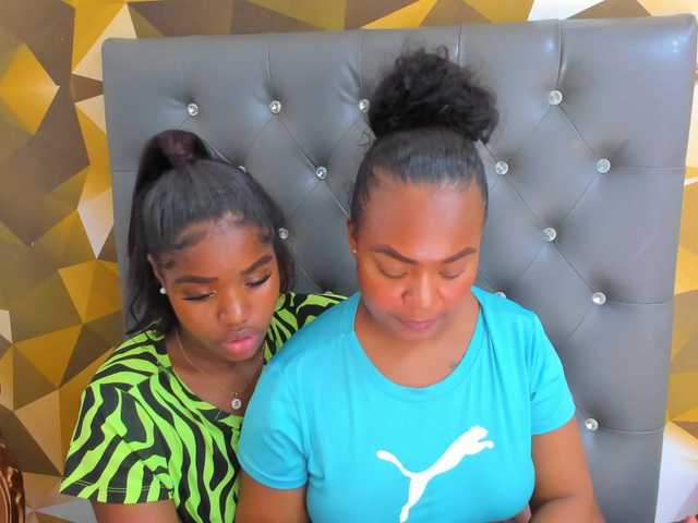 Live sex webcam photo for SamYKaytlin #278078677