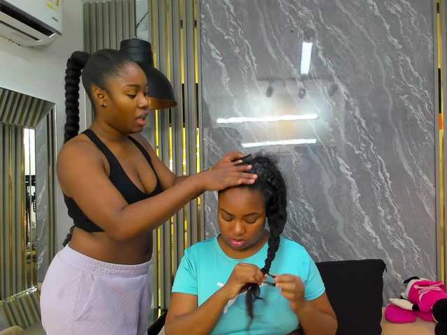 Live sex webcam photo for SamYKaytlin #290242494