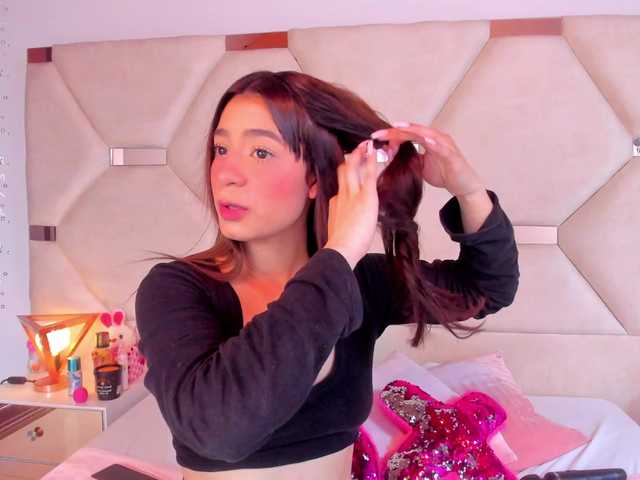 Live sex webcam photo for Samaantha-Evans #276344634