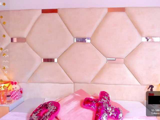 Live sex webcam photo for Samaantha-Evans #276559990